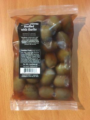 Stuffed Green Olives w/ Garlic