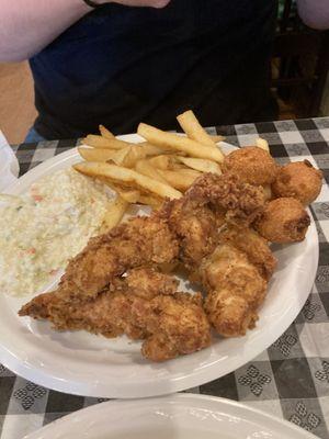 BBQ Plate with calabash chicken and a calabash chicken plate