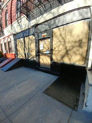 345 east 12, New York, Ny
AFTER
Gate removal and painting.