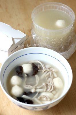 10. Soup Of Empire 一桶天下汤 ($16.95) - house special soup w fishball, pork intestines, woodear, mushrooms