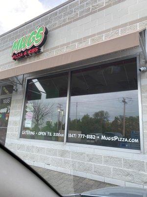 Mugs pizza  1695 Weiland Rd,  Buffalo Grove, IL 60089