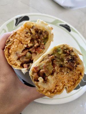 Al pastor super burrito