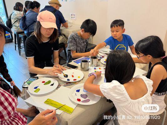 Pop 'n Paint Family Day