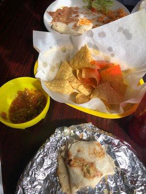 Asadero burrito w beans= mmm good!  Crispy tostadas complimented by awesome salsa= mild and tasty.