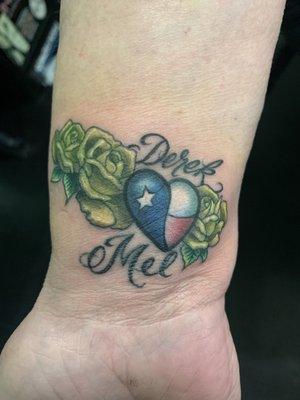 Heart and yellow rose of Texas with grandsons names