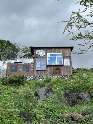 Bully's Burgers, Kula, Maui