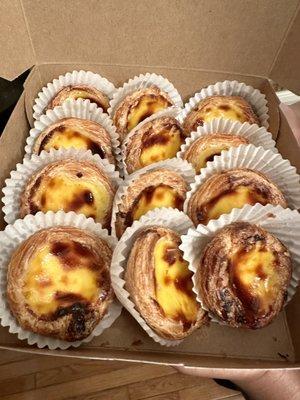 Custard cups