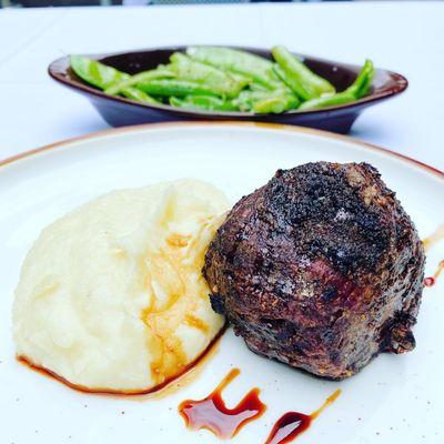 Filet Mignon, garlic mashed potatoes and snap peas with gorgonzola