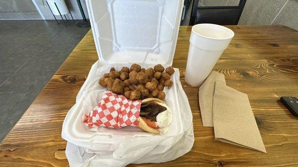 Gyro, fried okra, sweet tea with peach.