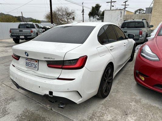 2021 BMW 330e hybrid 
Rear damage