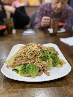 F04. Satay Beef Stir-Fry Noodle