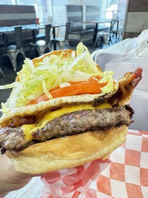 12.Bacon Royal Burger.