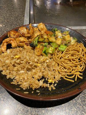 Chicken and scallop hibachi