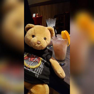 This drink wasn't on the menu! Maybe a Tequila Sunset! So delicious! #mortimerthebear #redrobin #valencia #cocktails