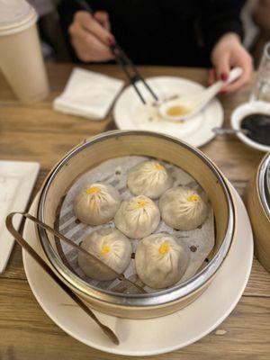 Crab Meat & Pork Xiao Long Bao (6)