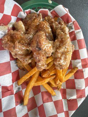 Garlic parm wings and seasoned fries