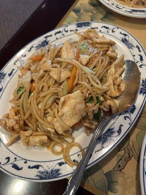 Chicken Lo Mein