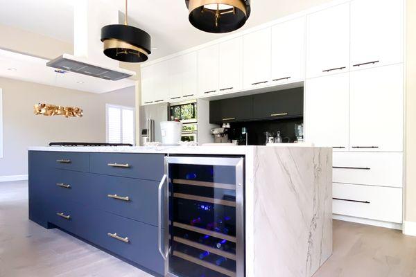 Another beautiful modern kitchen in Newport!