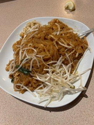 Chicken pad thai