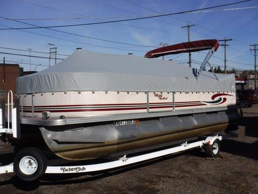 Custom made Pontoon cover