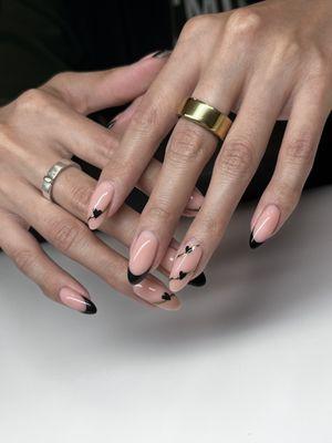 Structured gel overlay 
Gel nails 
Call for more info !