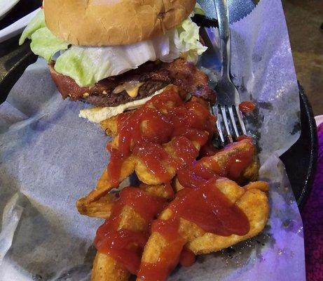 Sante fe burger and potato wedges