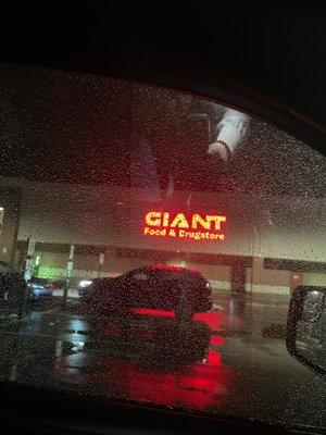 GIANT Food Stores