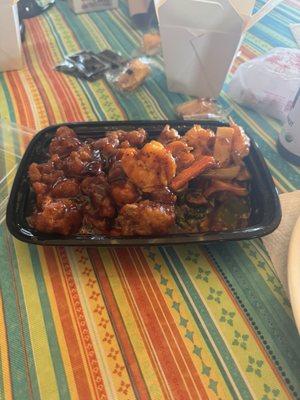 Dragon & Phoenix--General Tso's, shrimp, and mixed veg.