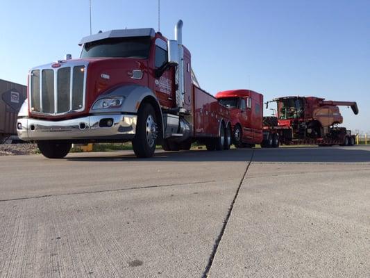 Arrow Towing | Council Bluffs, IA | Heavy Duty Towing | Heavy Hauling | Emergency Roadside Assistance | 712-323-7907