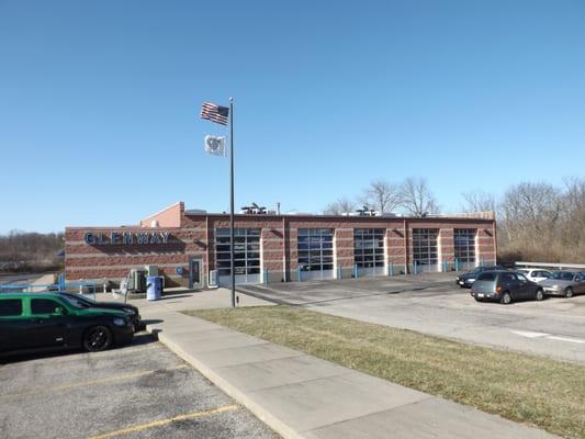 Front of Glenway Auto Center Service Department