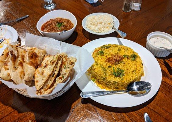 Lamb Rogan Josh, Vegetable Biryani and naan.