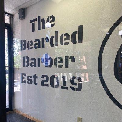 Bearded Barber Barberia