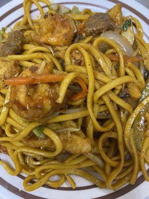 house lo mein