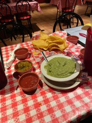 Chips, salsa and their famous guacamole dip. Happy tummy.