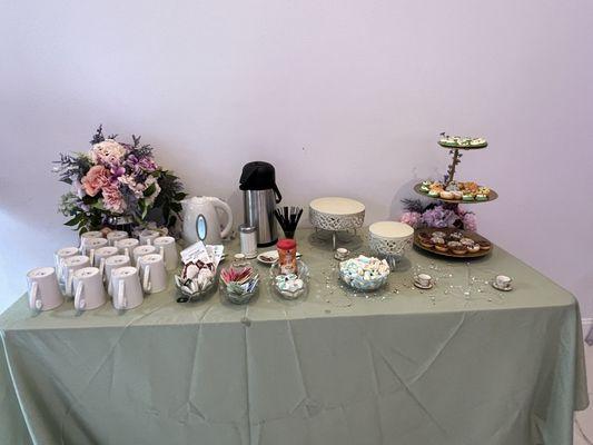 Cute tea/coffee/hot chocolate bar with sweet treats!