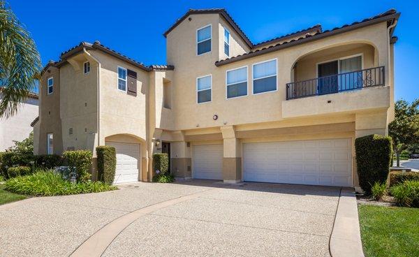 JUST LISTED! | 6427 Terraza Portico, Carlsbad | Lovely 3 bedroom, 2.5 bath, 1406 sqft home | Listed for $1,030,000