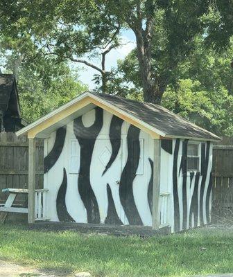 Matching shed with benches. }:{