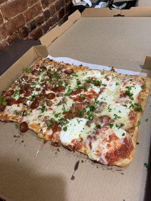 Lasagna/Meat lovers slices