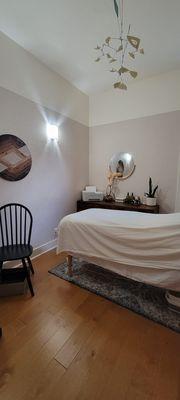 Feel rejuvenated from acupuncture and massage in a private room of your own.