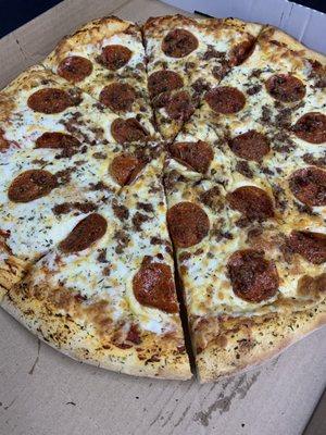 Pepperoni bacon pizza