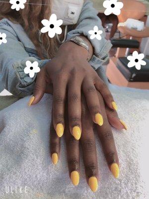 Nice Yellow Gel Color Nails Set.