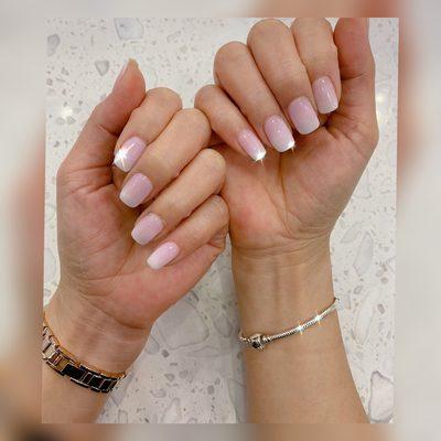 Dipping powder service - Pink and white ombre