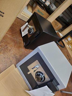 A few new B rate commercial safes that came in.