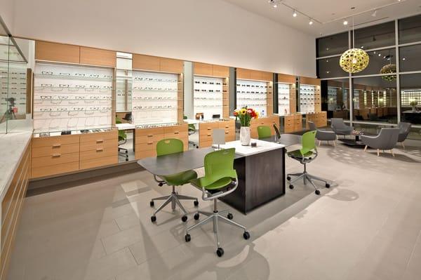 Optique's optical and dispensing tables