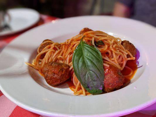 Grandma Spaghetti Meatballs