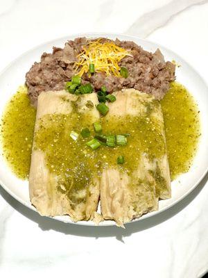 Tamales de pollo with salsa verde