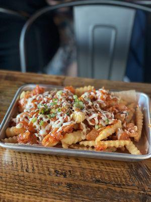 ig: @whatsviveating  |  bacon kimchi fries