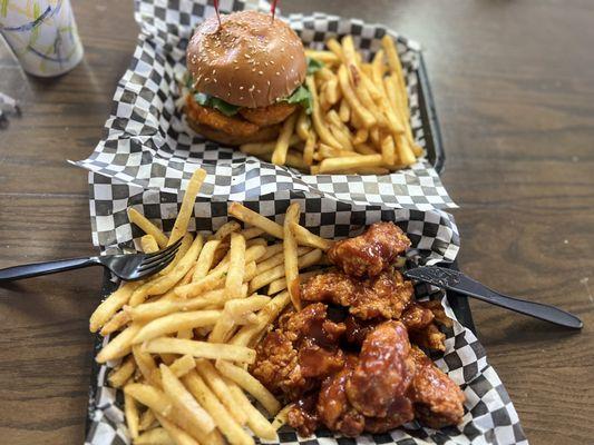 Best  Chicken Sandwich Combo and 6 Boneless Wings fresh the garlic fries