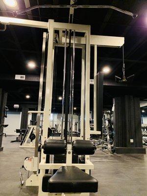 Lat pulldown