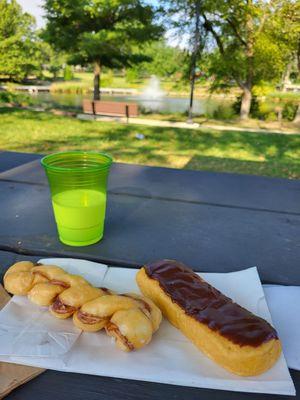 Cinnamon twist & chocolate long john